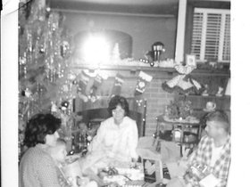 1962 Christmas McCarthys - blurry.jpg